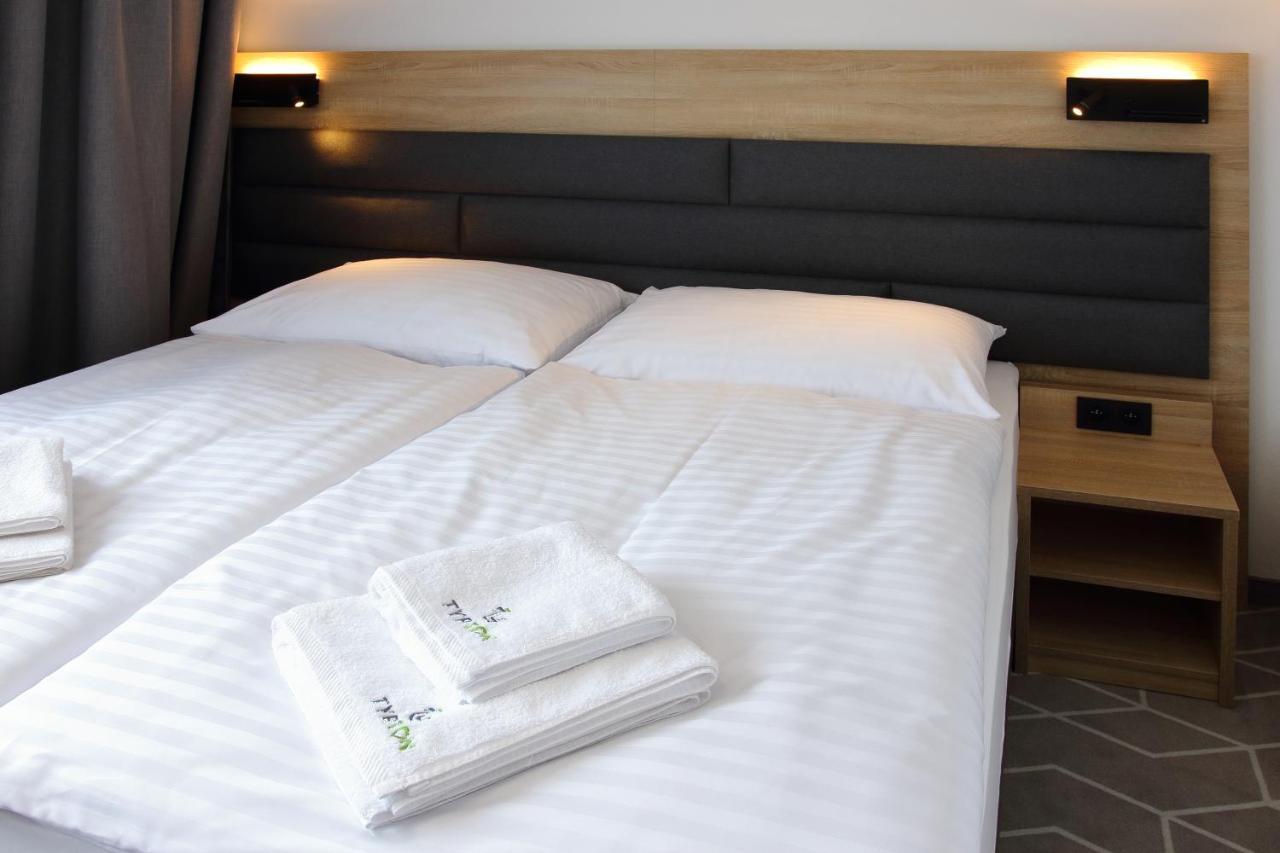 Typton Hotel&Spa Medzilaborce Εξωτερικό φωτογραφία
