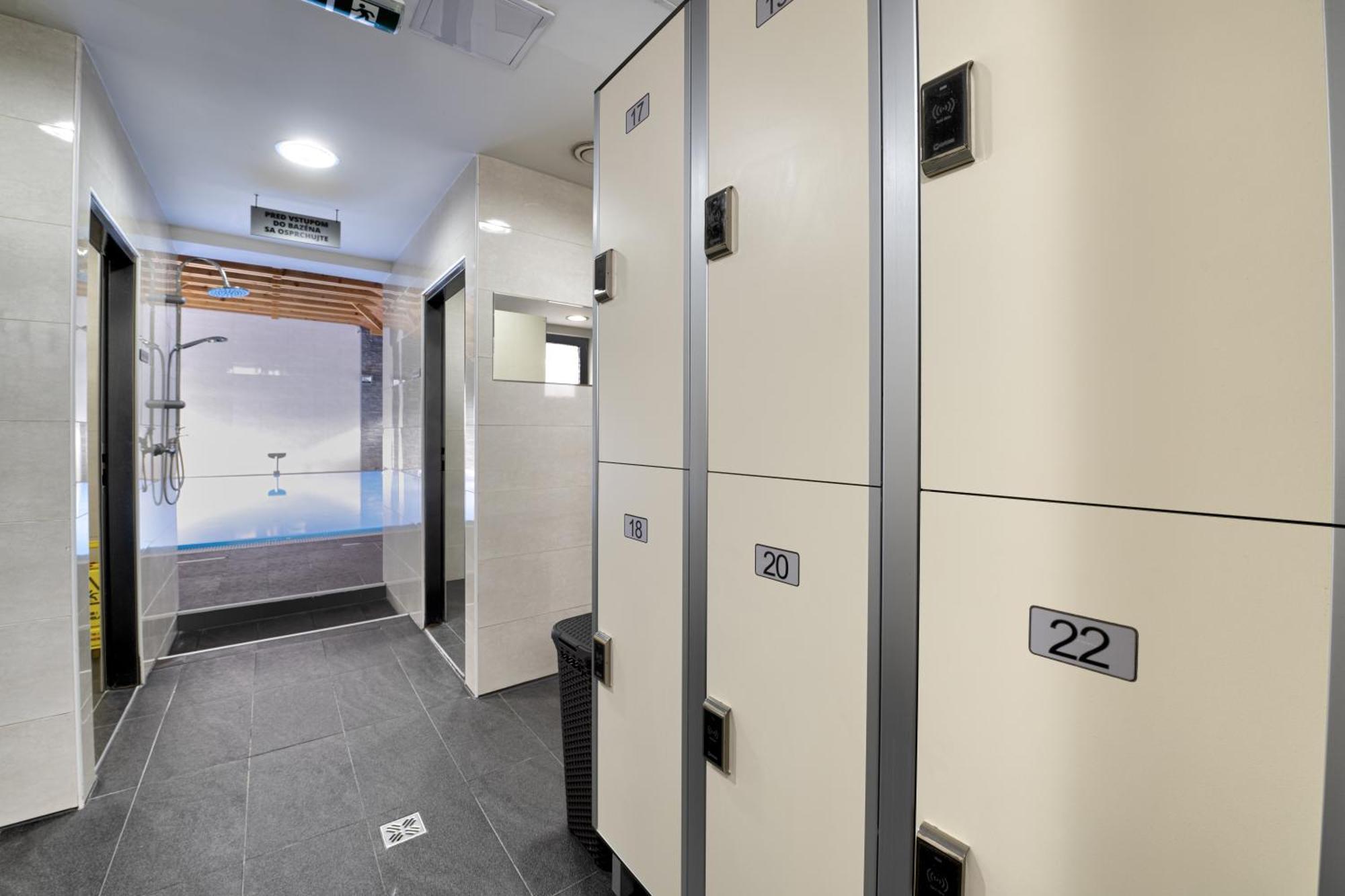 Typton Hotel&Spa Medzilaborce Εξωτερικό φωτογραφία