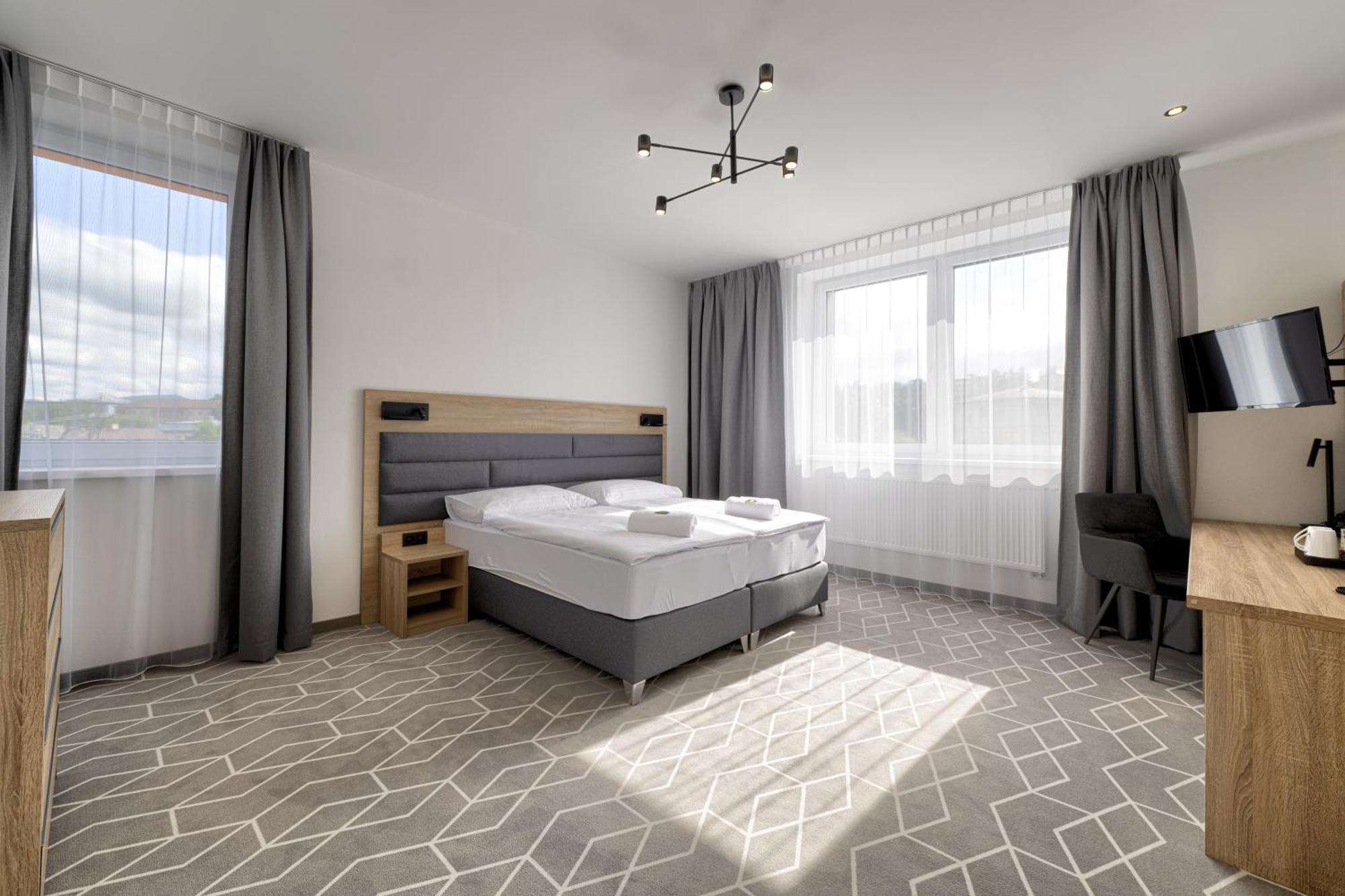Typton Hotel&Spa Medzilaborce Εξωτερικό φωτογραφία