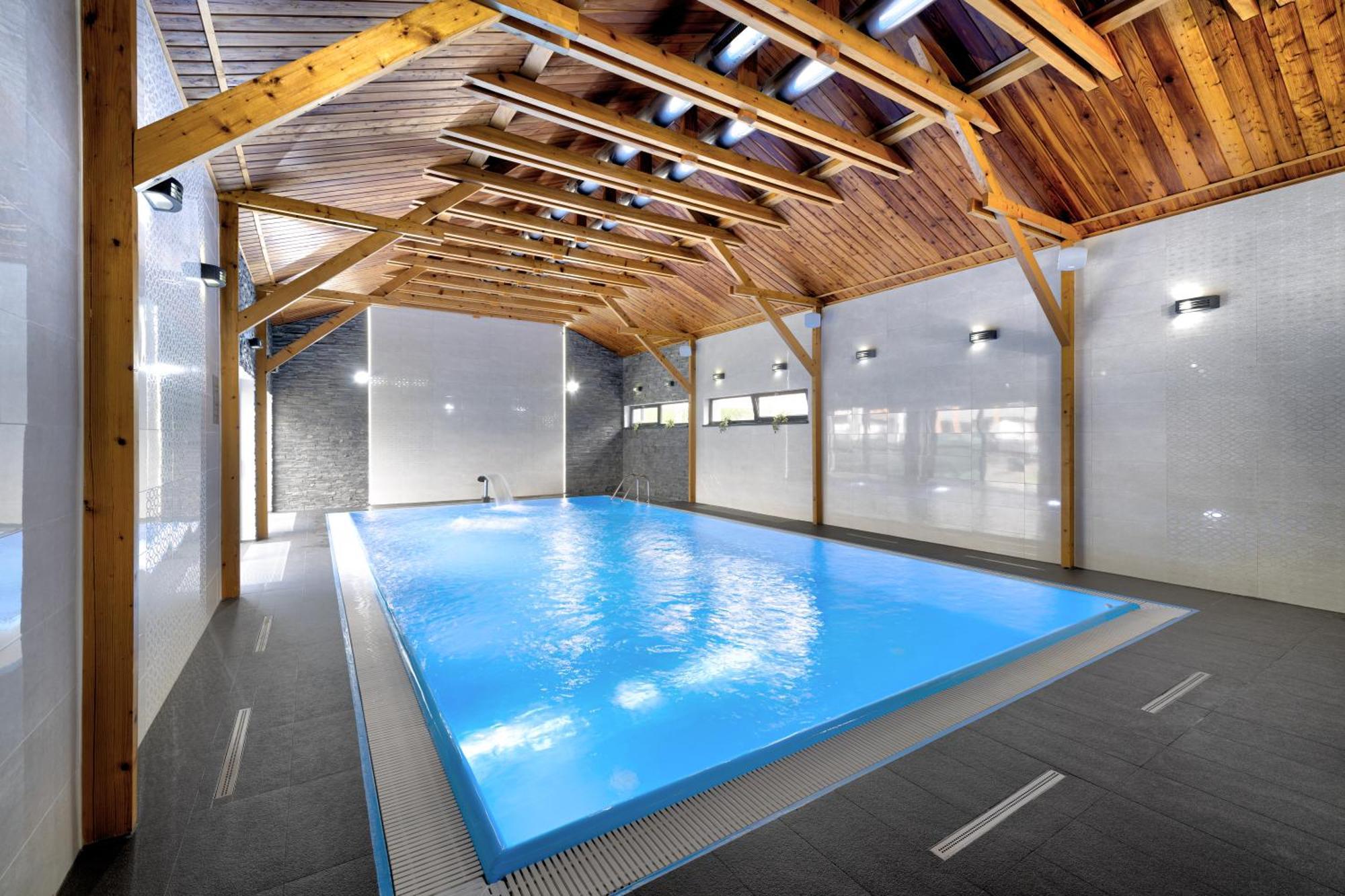 Typton Hotel&Spa Medzilaborce Εξωτερικό φωτογραφία