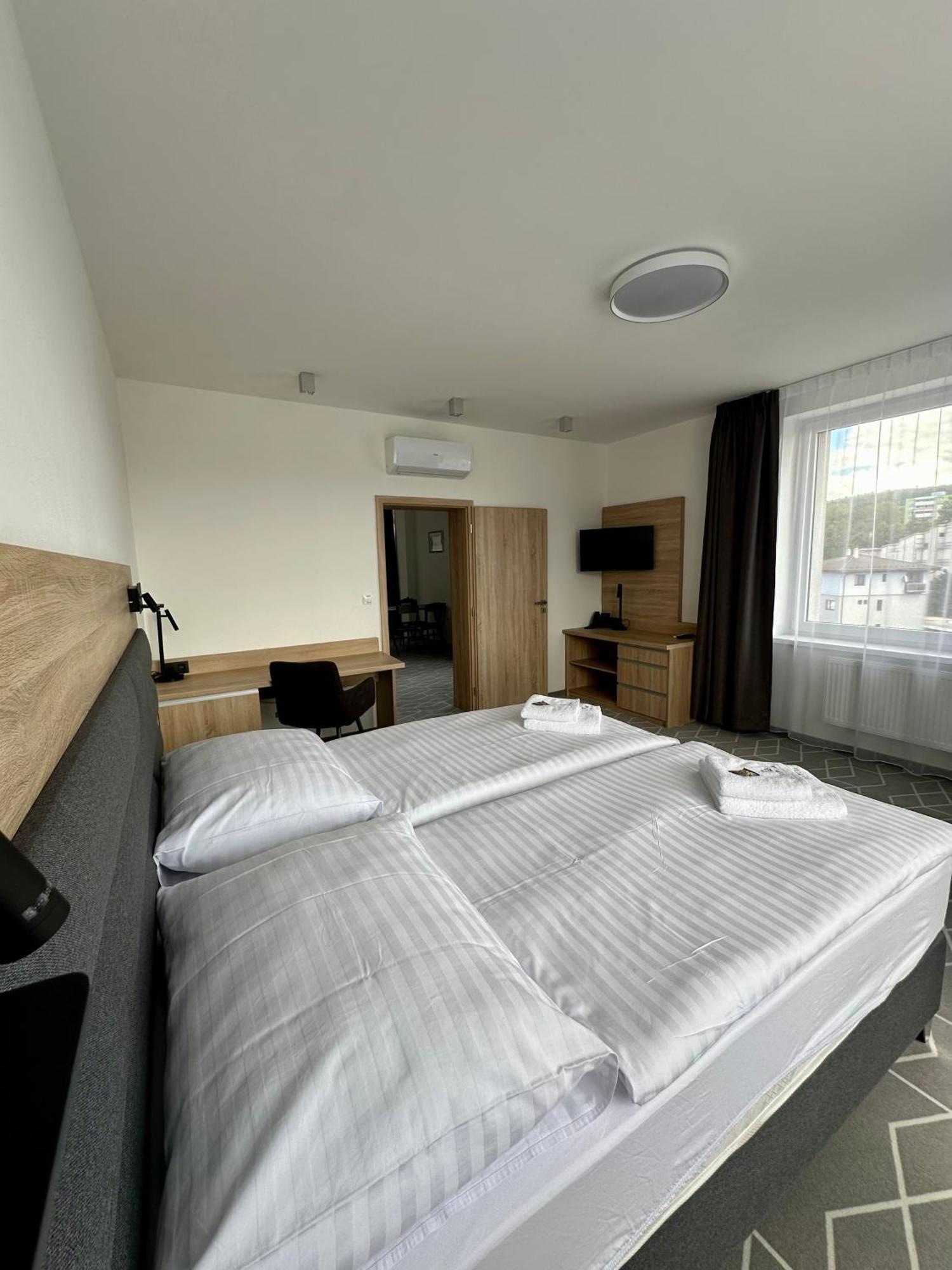Typton Hotel&Spa Medzilaborce Εξωτερικό φωτογραφία